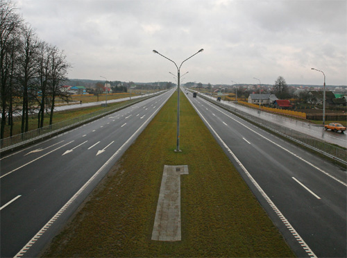 В Беларуси будут строить новые дороги с цементобетонным покрытием