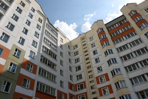 Президент Беларуси требует справедливого распределения арендного жилья