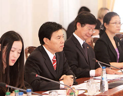 Chinese guests at the meeting in Minsk