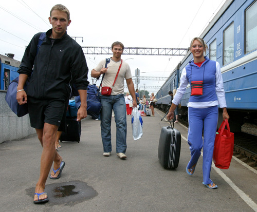 Белорусские поезда будут следовать по Украине по измененному расписанию