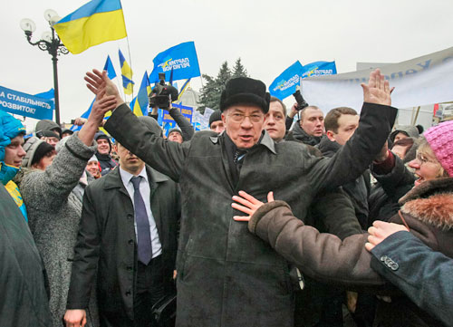 украина, премьер, азаров, отставка