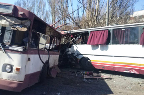 Серьезная авария – столкновение автобуса SETRA и троллейбуса – в Донецкой области Украины