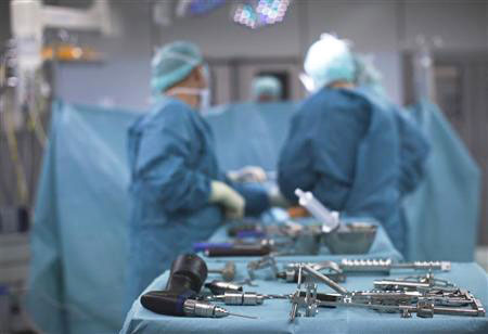 Хирурги Гродненской областной детской больницы провели уникальную операцию по извлечению металлического предмета из организма ребенка