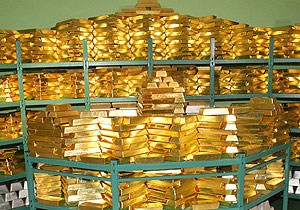 За 2013 год золотой запас Нацбанка Беларуси вырос на 1,7 т, сейчас он составляет (по данным на 1 января 2014 года) 35 т