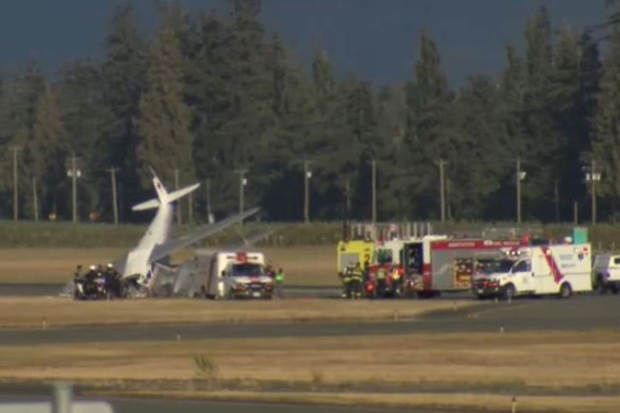 Падение самолета на авиашоу в Канаде: пятеро пострадавших