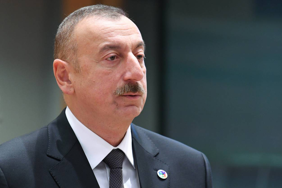 ЦИК Азербайджана утвердил кандидатуру Алиева в президенты
