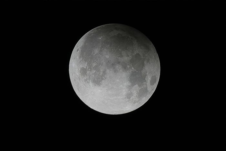 В конце рабочей недели екатеринбуржцы смогут увидеть полутеневое затмение Луны