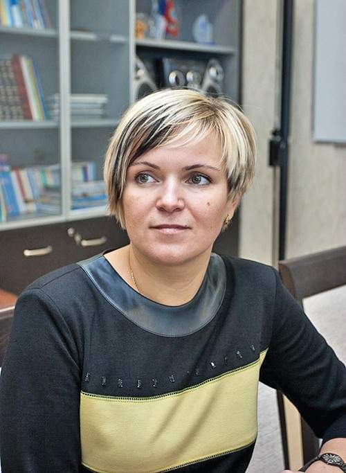 Елена  Хроменкова.