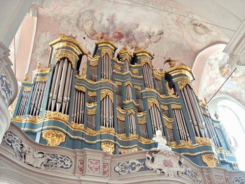 Орган из полоцкого костела Святого Стефана в вильнюсском костеле Святых Иоаннов,  на котором играл Монюшко