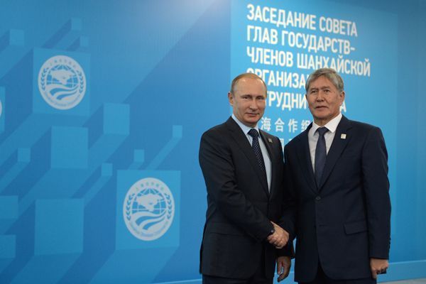 Россия завершила процедуры по принятию Киргизии в ЕАЭС