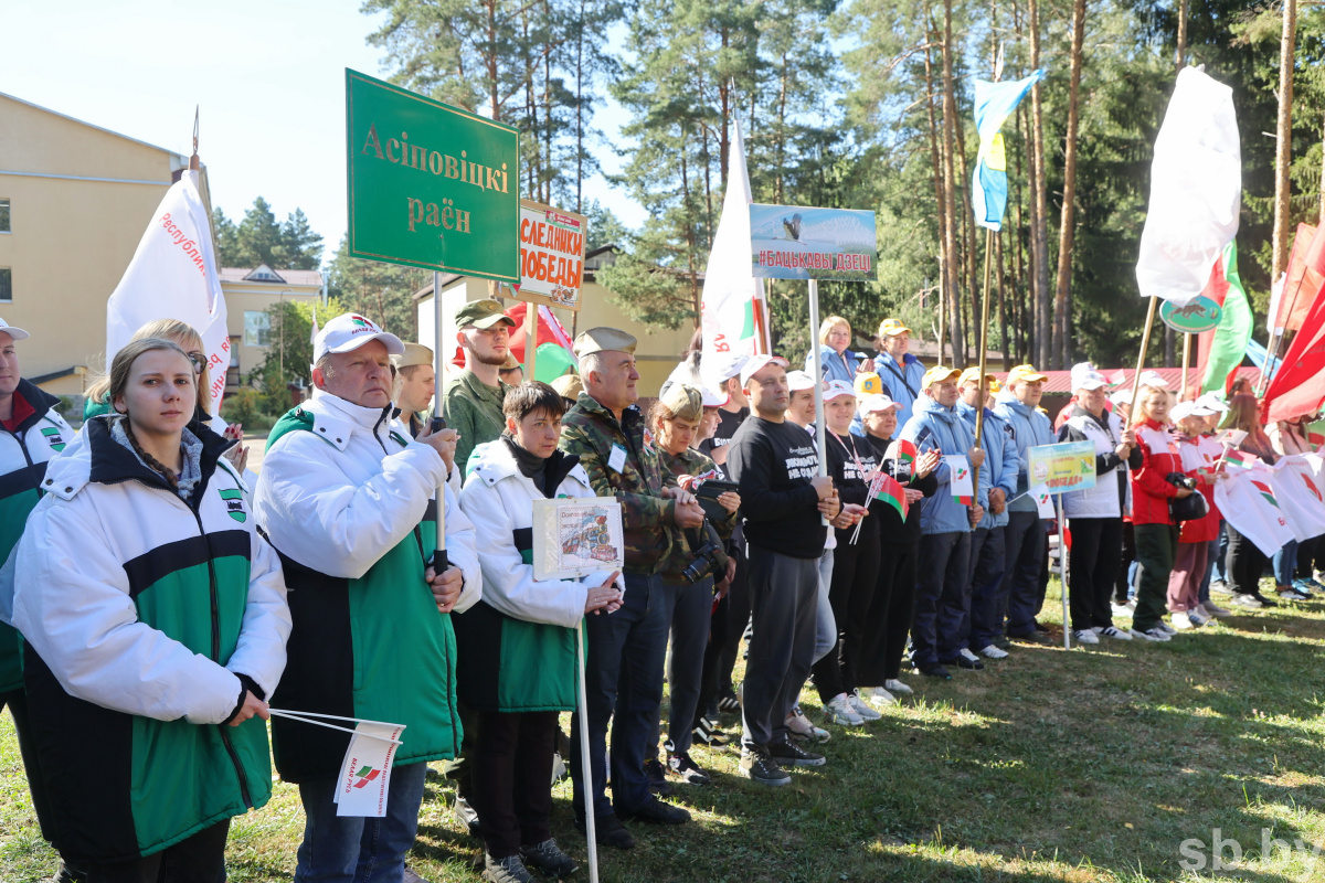 «На одной волне»: участники слета «Белой Руси», посвященного Дню народного единства, поделились впечатлениями