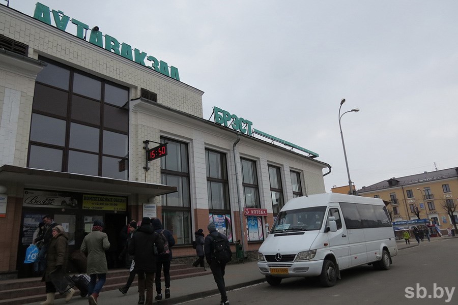 Нерегулярные перевозчики в Брестской области опасаются повышения цен и потери бизнеса