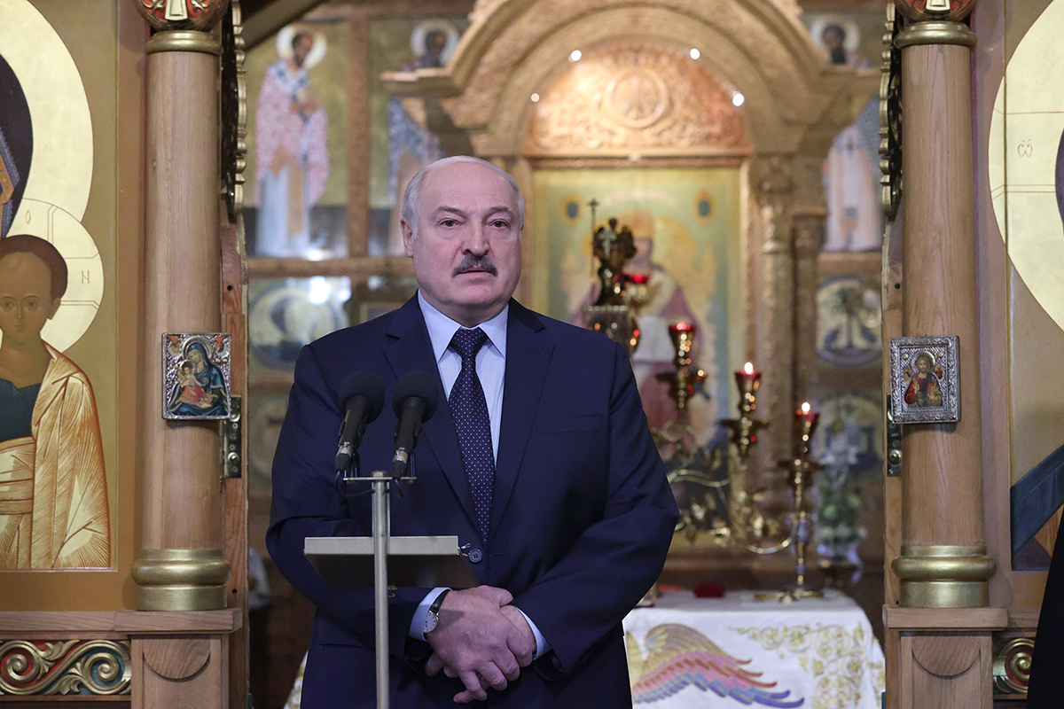 Лукашенко: наши военные поехали в Казахстан не воевать