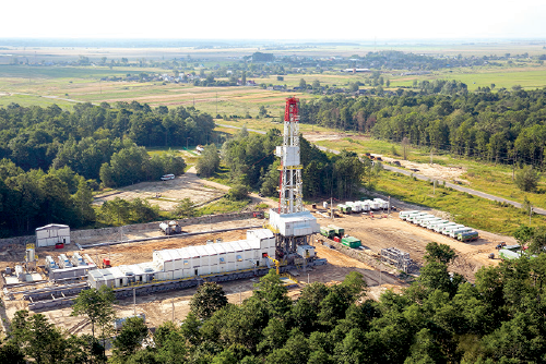 an-echelon-drilling-rig.png