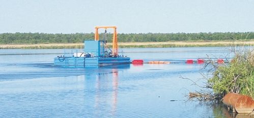 Новый земснаряд на озере Червоное отличается высокой производительностью и низкими затратами электроэнергии