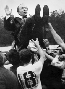 1969 г. Качай тренера! «Торпедо» (Жодино) только что выиграло Кубок Белоруссии.