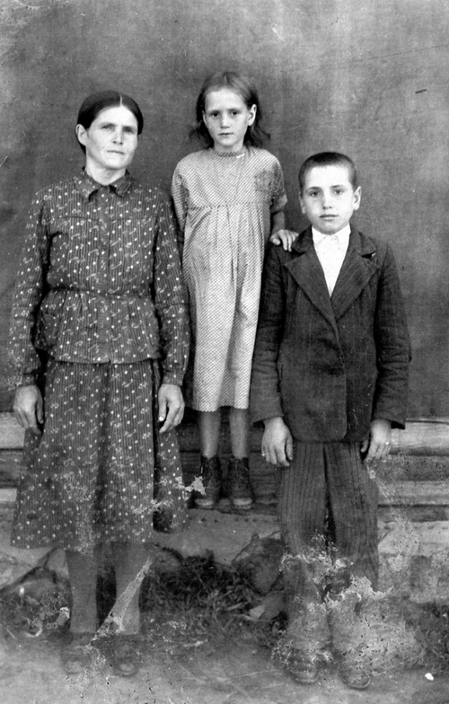Семья Федько после войны.
