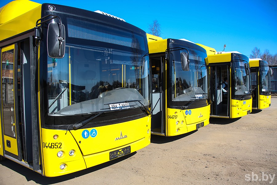 транспорт-автопарк-автобусы09-170315 (Copy).jpg
