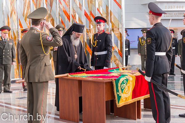 Сто лет знамя Полоцкого кадетского корпуса кочевало по миру