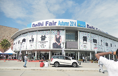 38-Я МЕЖДУНАРОДНАЯ торговая выставка IITF 2014 индийских изделий ручного ремесла завершилась в Нью-Дели. Это крупнейшая ярмарка товаров народного потребления на индийском субконтиненте.