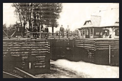 Целяханы. Шлюз на прыстані. Справа — управа воднай гаспадаркай. 1880–1890 гг.