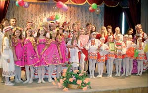 Шмат юных талентаў збірае самарскі штогадовы фэст “Беларусь – мая песня!”