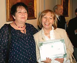 Таццяна Пумпулева (справа) і яе дзелавыя партнёры з Беларусі